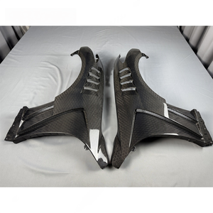 Guardabarros Delanteros <span class=keywords><strong>de</strong></span> Fibra <span class=keywords><strong>de</strong></span> Carbono Estilo V2 Jet Black para Infiniti G37 Coupé - Fibra <span class=keywords><strong>de</strong></span> Carbono Forjada en Panal - Product Image 6
