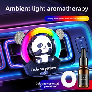 Phim hoạt hình gấu phát sáng trang trí môi trường xung quanh ánh sáng Nước hoa Điều khiển bằng giọng nói xe làm mát không khí nhựa Vent Pick-up cho xe hương liệu - Product Image 6