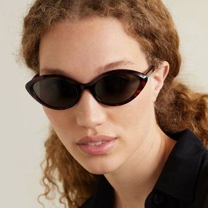 Lunettes de soleil ovales œil-de-chat rétro 2025 avec logo personnalisé, petite monture à rivets, protection UV400 pour hommes et femmes - Product Image 1