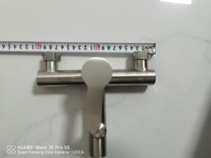 Robinet de <span class=keywords><strong>douche</strong></span> mural moderne en nickel brossé, <span class=keywords><strong>mitigeur</strong></span> de baignoire à poignée unique avec inverseur, finition en acier inoxydable pour salle de bain - Product Image 5