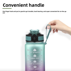 Botella de agua deportiva de acrílico de gran capacidad 1L, vaso con pajita degradado para exteriores, tapa abatible de un toque, resistente a altas temperaturas - Product Image 2