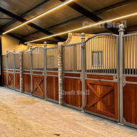 Establo Modular para Caballos de Estilo Europeo de 12 pies, Acero Galvanizado en Caliente con Ventanas de Ventilación para Granja Ecuestre