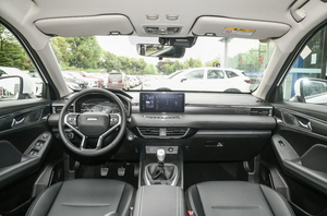 2021 Haval First Love 1.5t 6MT Manual 5-door, 5-seater Suv 1.5t 150 Horsepower L4 Gasoline Used Car - Product Image 4