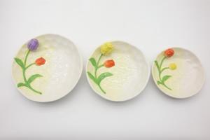 Carafe en céramique à motif de tulipes en relief, vase créatif en forme de fleur 3D pour la décoration de table de printemps et <span class=keywords><strong>cadeau</strong></span> de fête <span class=keywords><strong>des</strong></span> mères, 34 oz - Product Image 5