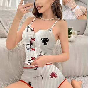 MHK142 Nuevo Conjunto de Pijama Sexy Transparente con Estampado, Ropa de Dormir para Mujer, Conjunto de Pijama con Tirantes y Pantalones Cortos - Product Image 4