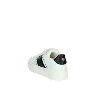 รองเท้าผ้าใบผู้หญิง Cult รุ่น T-011 สีขาว ไซส์ 31 รองเท้าทรง Chunky - Product Image 2