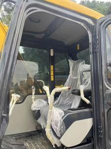 Miniexcavadora Komatsu PC60MR 6T de Segunda Mano |   Excavadora Compacta Usada Fabricada en Japón con Bomba Hidráulica Kawasaki y Accesorio de Rastrillo - Product Image 5