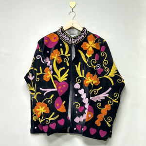เสื้อแจ็คเก็ตปักลายซูซานีผ้ากำมะหยี่สีดำสไตล์โบฮีเมียน ลายดอกไม้ แขนยาว คอตั้ง เสื้อคลุมสำหรับผู้หญิงช่วงฤดูใบไม้ร่วง - Product Image 1
