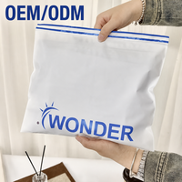 Sac d'emballage pour vêtements de protection solaire à prix spécial, sac minimaliste blanc en EVA avec fermeture éclair, sac auto-scellant, finition mate horizontale