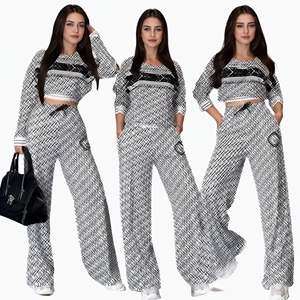 Thiết Kế Của Phụ Nữ Mùa Hè Sang Trọng Giản Dị Tracksuit Phong Cách Cổ Điển In Top Và Lỏng O-Cổ Quần Hai Mảnh Thiết Lập - Product Image 1