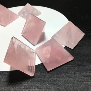 All'ingrosso naturale vari materiali rosa quarzo fluorite piramide di cristallo piramide per la guarigione