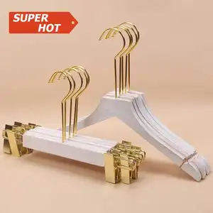 New elegant golden hook boutique solid wood white clothing hangers for clothes shop