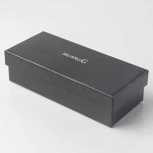 <strong>Custom</strong> Luxury Printing Logo Gift Box Birthday Handbag for Clothing <strong>Giftwrap</strong> Recyclable for Shoe Socks Paper Packaging Box - Product Image 4
