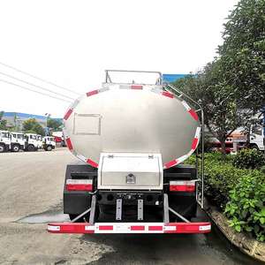 Camion-citerne Dongfeng en acier inoxydable de petite taille, 5000 L, pour le transport de lait frais en vrac, camion-citerne pour le transport de liquides - Product Image 2
