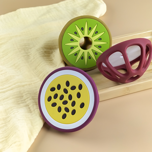 2023 <span class=keywords><strong>New</strong></span> BPA free <span class=keywords><strong>Silicone</strong></span> bé trái cây <span class=keywords><strong>Teether</strong></span> Đồ chơi bán buôn silicon cấp thực phẩm trung tính trẻ em tay Chew teethers - Product Image 2