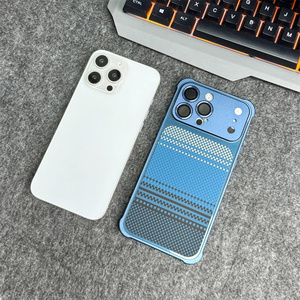 Coque de téléphone en alliage d'aluminium avec cadre pare-chocs et dos magnétique en fibre de carbone pour iPhone 17 16 15 14 Pro Max avec protection d'objectif en verre - Product Image 5