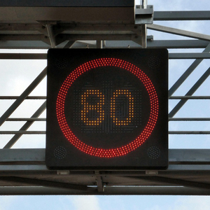 Glare-<span class=keywords><strong>Led</strong></span> IP65 Radar dựa biến nhắn tin Hội Đồng Quản trị tốc độ giới hạn <span class=keywords><strong>LED</strong></span> màn hình hiển thị đường cao tốc giao thông Đăng <span class=keywords><strong>Board</strong></span> <span class=keywords><strong>LED</strong></span> - Product Image 5