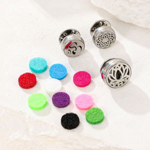 Yiwu Aceonステンレススチール小型ラウンドカスタムサインカットスクリューオープンロケットチャクラカラフルパッドディフューザーオイルブローチ - Product Image 2