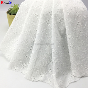 Personnalisé <span class=keywords><strong>Pas</strong></span> <span class=keywords><strong>Cher</strong></span> Fournisseur Doré RXF0569 Dentelle Sèche 100% Coton Voile Suisse Fleurs Broderie Dentelle Tissu pour Drap de <span class=keywords><strong>Lit</strong></span> et Robe - Product Image 5