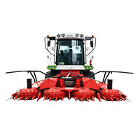 Moissonneuse-batteuse à ensilage de maïs à entraînement hydrostatique avec un déplacement de ±90° °   Bec de décharge pour moissonneuse-batteuse automotrice