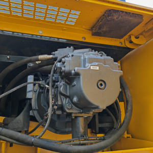 Excavadora KOMATSU PC400 Usada en Venta, 40 Toneladas, Original de Japón, Gran Excavadora de Orugas Lista para Exportar - Product Image 4