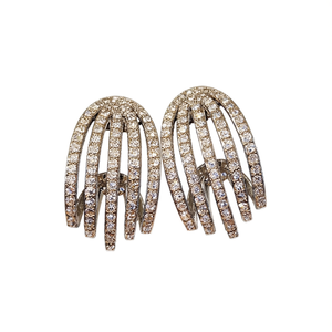 Orecchini a Perno E3512 in Oro Bianco con Cristalli, Incastonatura a Canale, Lussuosi per Uso Quotidiano Femminile - Product Image 1