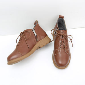 Bottines d'hiver en cuir pour femmes, design tendance à lacets, fermeture éclair, couleur unie, semelle épaisse, antidérapantes, résistantes à l'usure, doublure en fourrure - Product Image 4