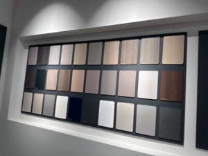 <span class=keywords><strong>Porte</strong></span> <span class=keywords><strong>de</strong></span> rail cachée <span class=keywords><strong>de</strong></span> mur intérieur en bois solide minimaliste moderne avec la charnière invisible finie pour l'usage <span class=keywords><strong>de</strong></span> chambre à coucher ou d'appartement - Product Image 4