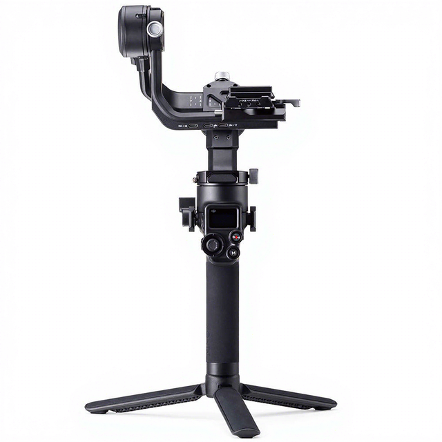 DJI RSC 2 Pro Combo Superior 3-Axis Stabilization Camera Control 3 kg Tested Payload Capacity Max Battery Life 12hrs Ronin