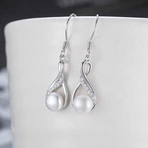 Wholesale S925 sterling silver natural freshwater pearl <b>infinity</b> symbol jewelry set for women's everyday wear - Product Image 2