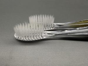 Brosse à dents jetable pour enfants en PS transparent, à manche, à vente chaude, blanchiment des dents, <span class=keywords><strong>pingouin</strong></span>, poils en <span class=keywords><strong>fil</strong></span> métallique doux et affûtés, régulier - Product Image 6