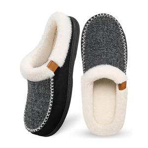 Le pantofole <span class=keywords><strong>da</strong></span> <span class=keywords><strong>uomo</strong></span> scivolano su mocassino <span class=keywords><strong>da</strong></span> esterno calde e sfocate e comode <span class=keywords><strong>scarpe</strong></span> <span class=keywords><strong>da</strong></span> <span class=keywords><strong>casa</strong></span> soffice ampio mocassino pantofole per la <span class=keywords><strong>casa</strong></span> - Product Image 1