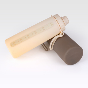 Bouteille d'eau en silicone écologique de 600 ml, portable pour le sport, le camping en plein air, sans BPA, avec couvercle souple – Vente en gros directe - Product Image 4