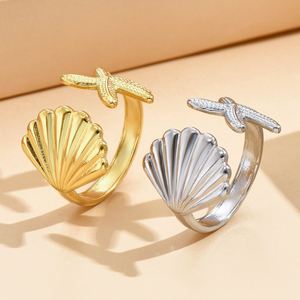 Joyería Minimalista, Anillos de Acero Inoxidable con Baño de Oro de 18k, Diseño de Concha y Estrella de Mar, Resistentes al Deslustre - Product Image 1