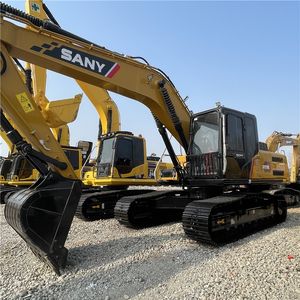 รถขุดขนาดกลางพร้อมเครื่องยนต์ทรงพลังและระบบควบคุมที่ราบรื่น รถขุด Sany รุ่น SY215C มือสอง สำหรับงานดิน - Product Image 1