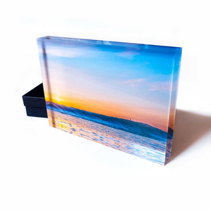 Gravure au laser 5x7 personnalisée à l'intérieur de l'affichage de bureau à effet 3D Bloc acrylique d'impression d'art photo avec une sensation 3D - Product Image 2