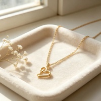 Collar con Colgante de Cruz de Corazón Abierto Minimalista, Ligero, Estilo Moderno, Accesorio para Clavícula, para Mujer, Uso Diario, Entrega Rápida