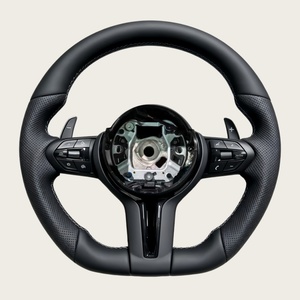 Volante de Cuero Negro Personalizado para <span class=keywords><strong>BMW</strong></span> E81 E90 E88 E87 F10 F20 F30 F21 F22 M4 F82 M2 F87 E91 E92 E93 M Sport - Product Image 1