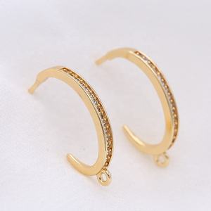 थोक diy गहने सामान 14k गोल्ड प्लेटेड जिरकॉन हाफ राउंड सी आकार की स्टड बड्स महिलाओं की पुस्तक कान बनाने के निष्कर्ष - Product Image 1