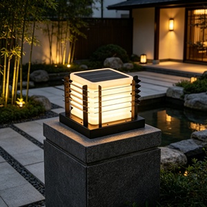 Lampadaire LED moderne IP66 étanche, solaire/électrique, garantie 5 ans pour l'éclairage extérieur des cours et des paysages - Product Image 6