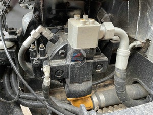 รถขุดตีนตะขาบมือสองยี่ห้อซานี่ รุ่น 60 ของจีน รถขุดขนาดเล็กซานี่ Sy60 คุณภาพสูงราคาถูกสำหรับขาย - Product Image 3