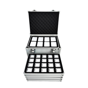 Plateau de présentation rectangulaire en métal avec doublure en velours et fermeture à boucle pour bagues, pierres précieuses et objets de valeur, portable - Product Image 1