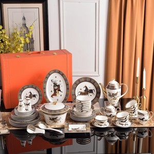 Accesorios de Cocina, Exquisitos Juegos de Vajilla de Cerámica, Juegos de Vajilla de 58 Piezas, Cuatro Caballos de Guerra, Porcelana de Lujo Europea, Buena Venta - Product Image 1