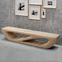 Banc-canapé d'extérieur paramétrique personnalisé en bois massif pour parcs, halls d'aéroports, salles d'attente, réceptions d'hôtels, patios et centres commerciaux