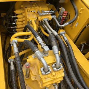 Excavadora Komatsu PC350-7 de Segunda Mano, 32.3-32.6 Toneladas, con 70% de Capacidad de Subida, Motor Komatsu SAA6D114E Original de Japón - Product Image 4