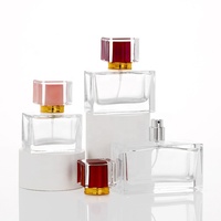Flacon de parfum carré en verre 30ml 50ml 100ml avec pompe pulvérisatrice, logo personnalisé, contenant cosmétique vide pour emballage de parfum