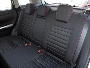 <span class=keywords><strong>Suzuki</strong></span> <span class=keywords><strong>Vitara</strong></span> 2016 Usada, 1.4T Turbo, Automática, SUV, Asientos de Cuero, Interior Oscuro, Llantas R17, Cámara de Reversa Izquierda - 103kW 3550USD - Product Image 5