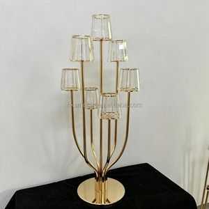 Nouveau design élégant, candélabre en métal doré à 7 bras, décoration de mariage, centre de table avec abat-jour prismatiques - Product Image 1