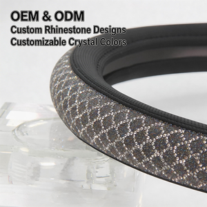 Capa de Volante Aire Space Bling Bling com Cristais e Strass, Design Universal Antiderrapante em Couro PU com Pelúcia Curta - Product Image 1
