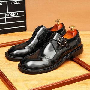 รองเท้าผู้ชายทำมือทรงเหลี่ยมสำหรับงานปาร์ตี้-หนังวัวแท้ชั้นแรกประดับพู่ห้อย สไตล์อังกฤษ ทันสมัย เหมาะสำหรับใส่ทำงาน  แบบผูกเชือก น้ำหนักเบา ระบายอากาศได้ดี - Product Image 2